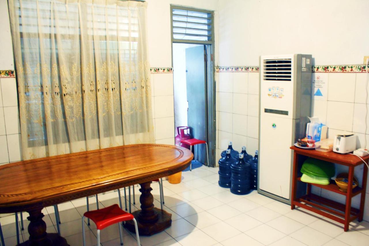 Rumah Singgah Manado Exterior foto