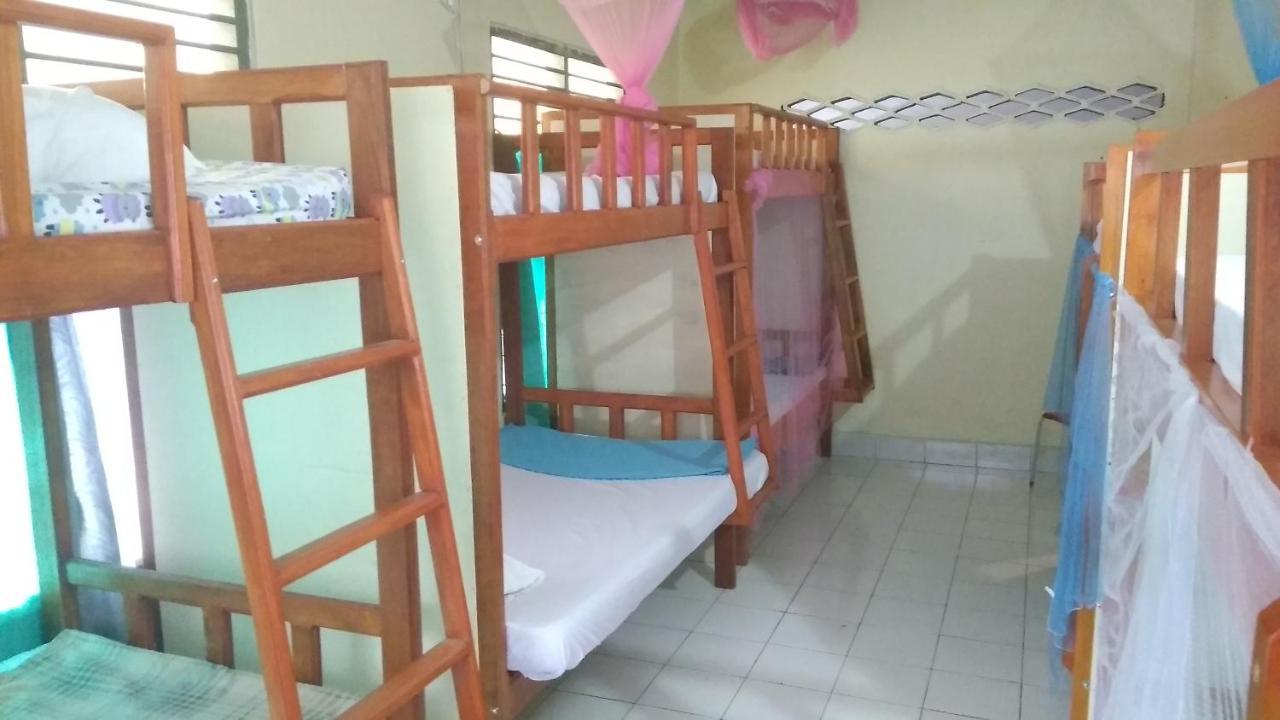 Rumah Singgah Manado Exterior foto